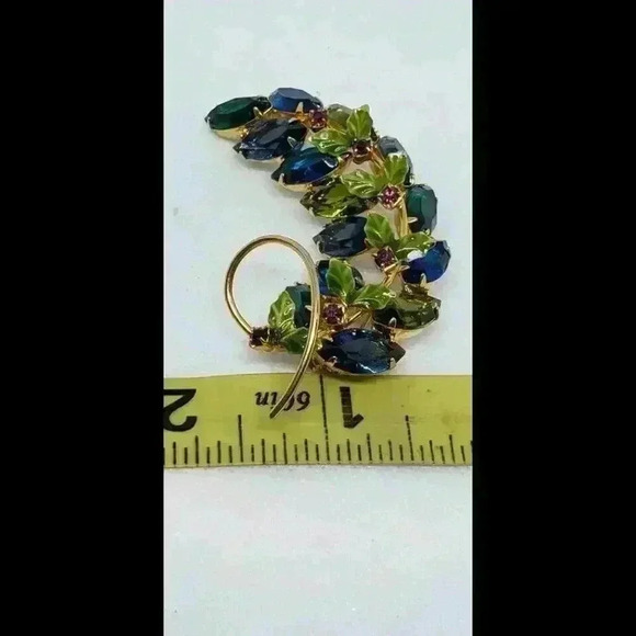 Vintage Juliana Rhinestone Leaf with Enamel Accents Blue Green Purple Open Back - Picture 7 of 8